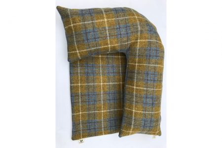 doggykin Harris Tweed® pillow with a matching blanket in green